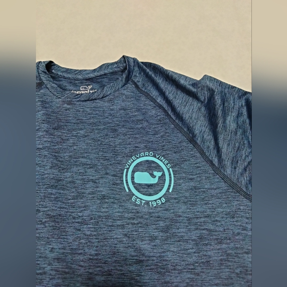 Vineyard Vine Performance Rash guard | Small - Picture 6 of 10